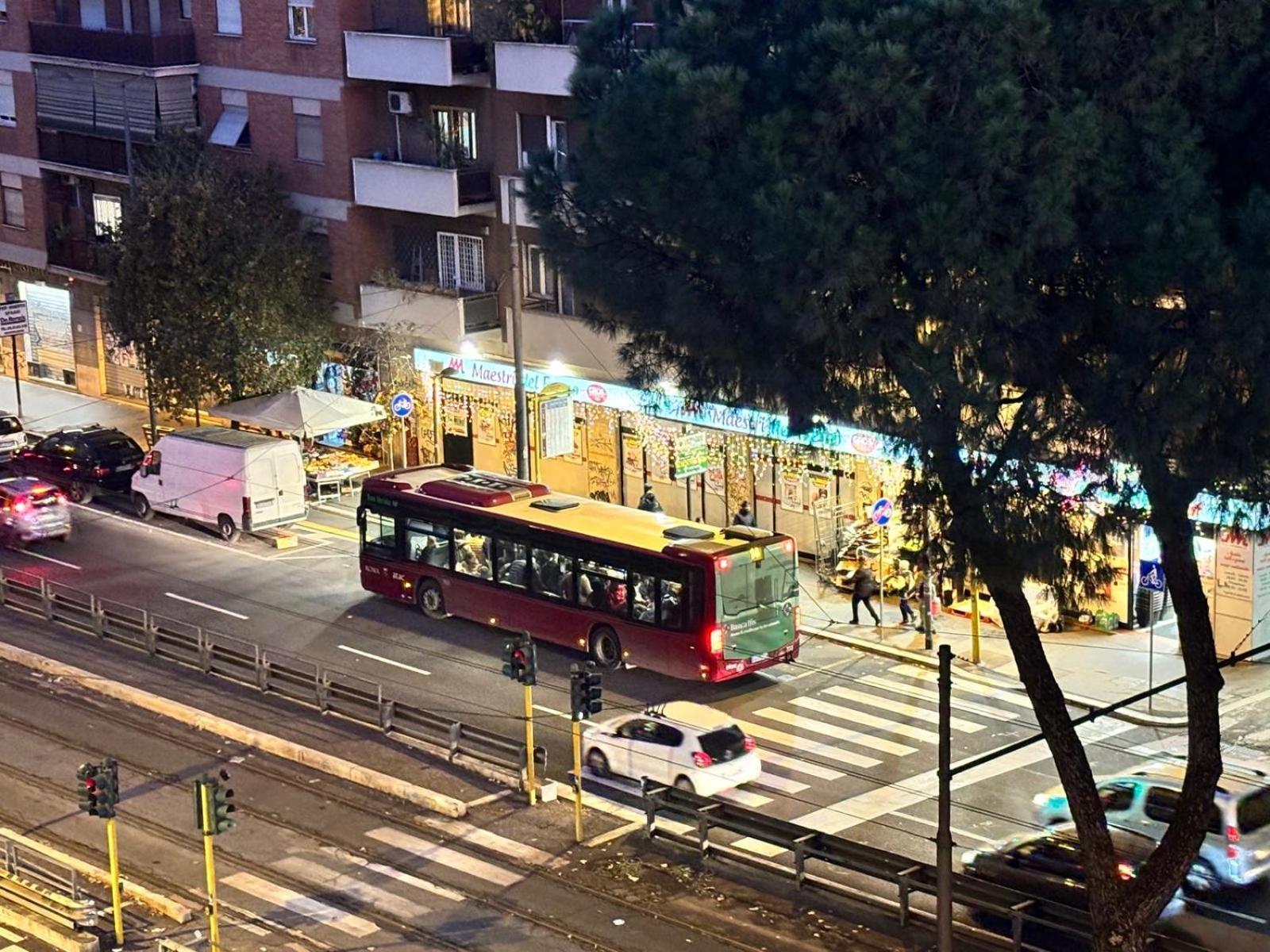 Hotel Roma Elena Exteriér fotografie